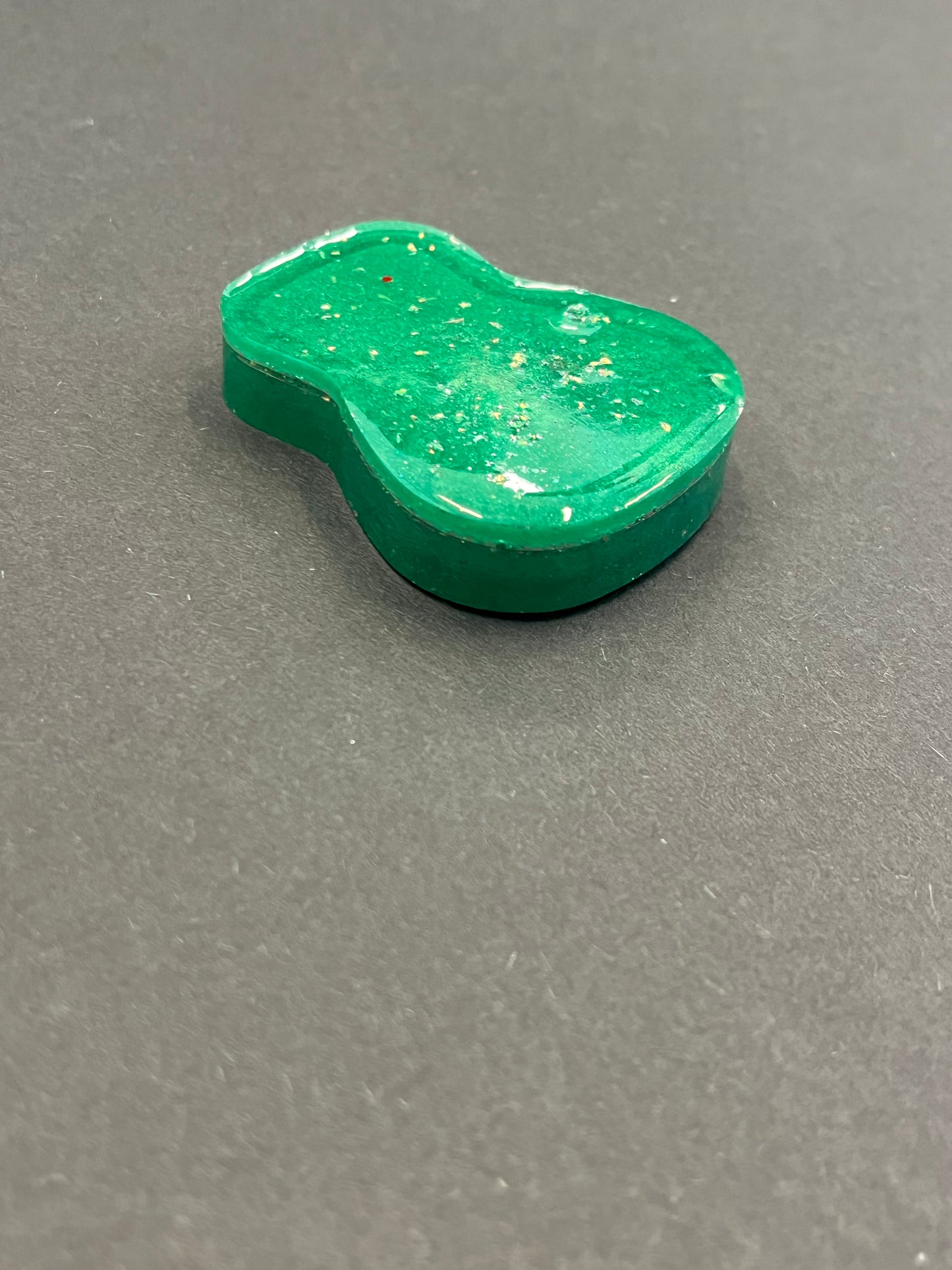 Guitar pick holder