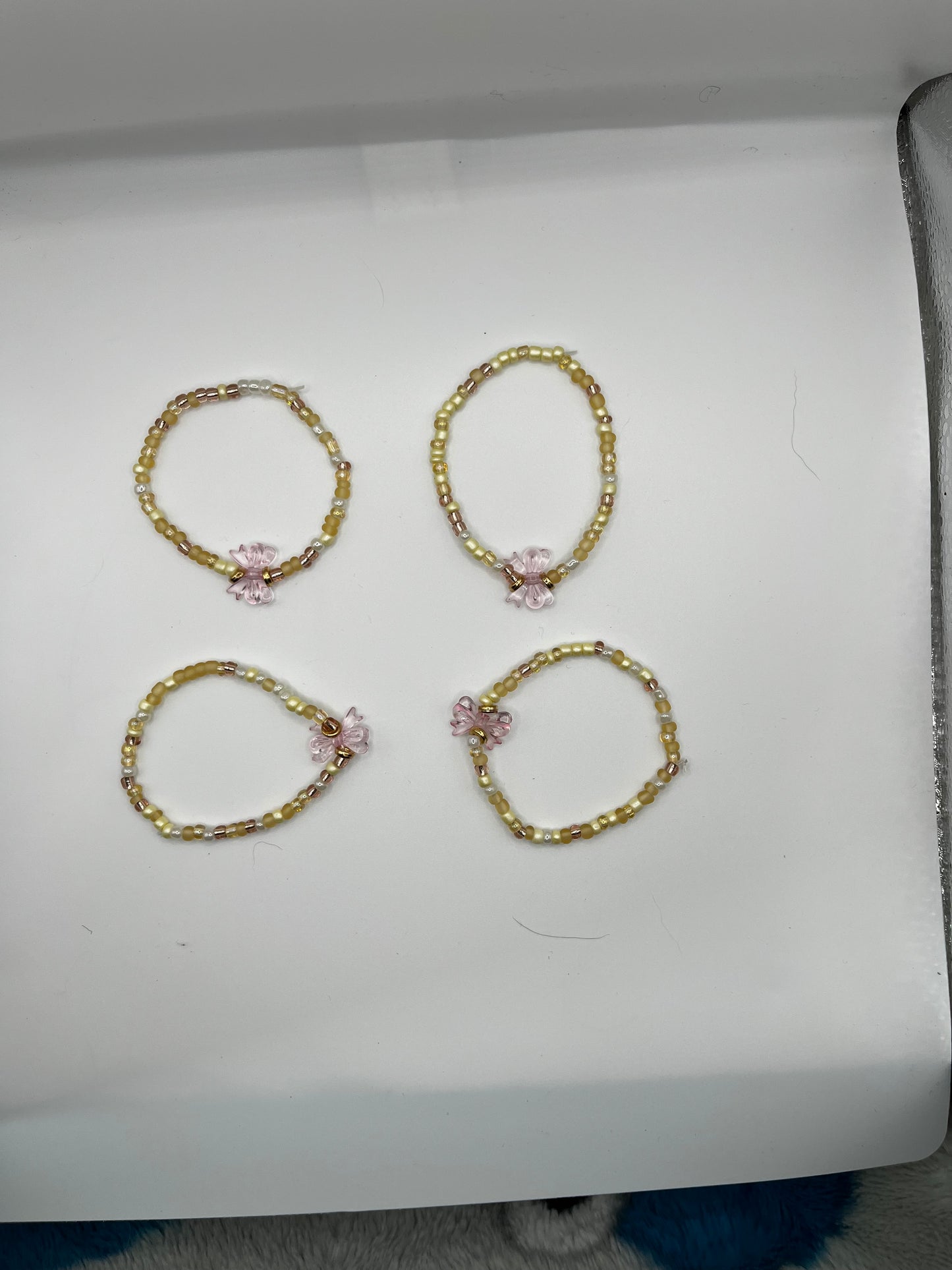Single bracelets