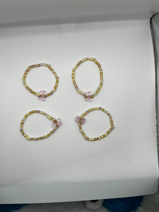 Single bracelets