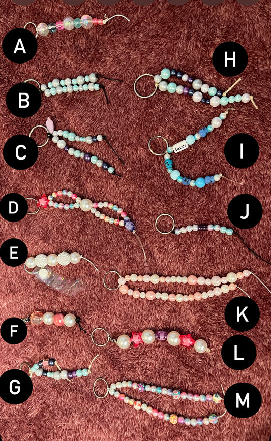 Pearlescent beaded keychain b7