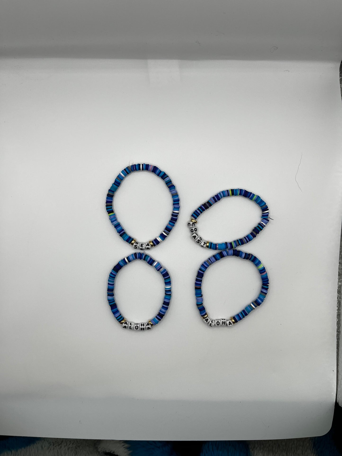 Single bracelets