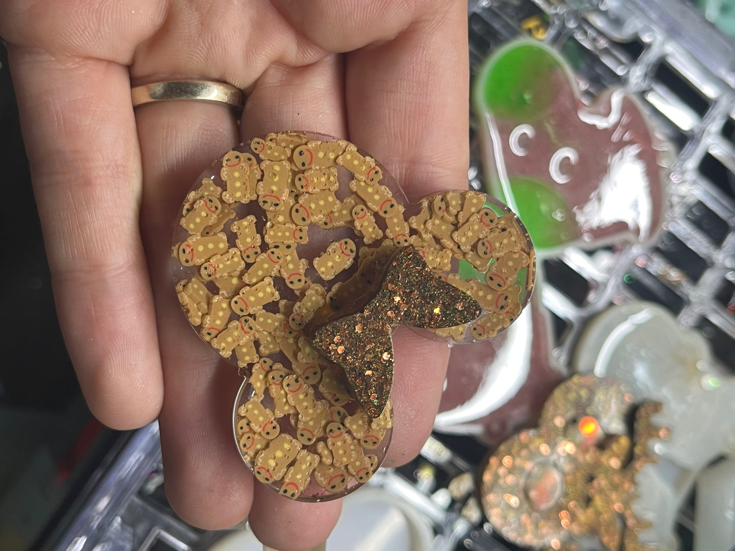 Gingerbread mouse head keychain