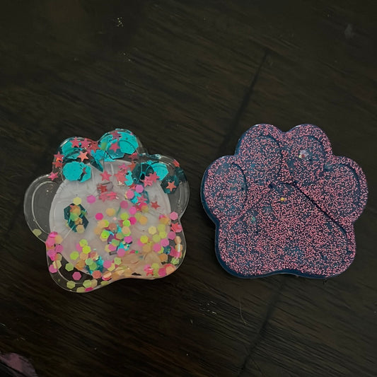 Paw print phone grip
